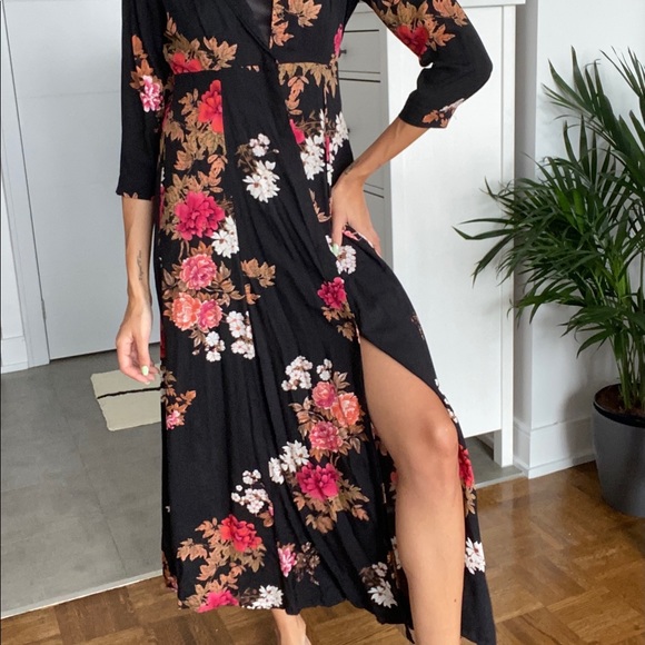 Floral Button-Up Dress - Picture 5 of 8